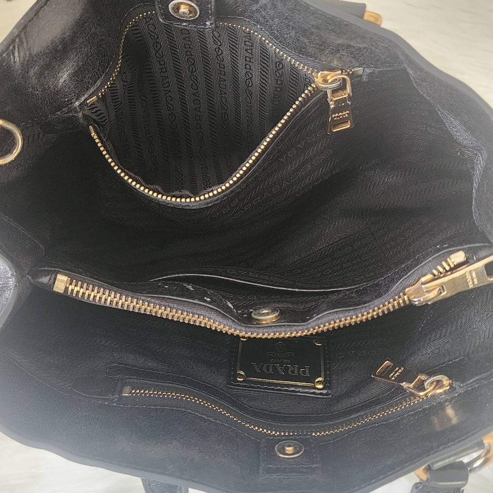 Prada Handbag(SOLD) - Picture 7 of 10